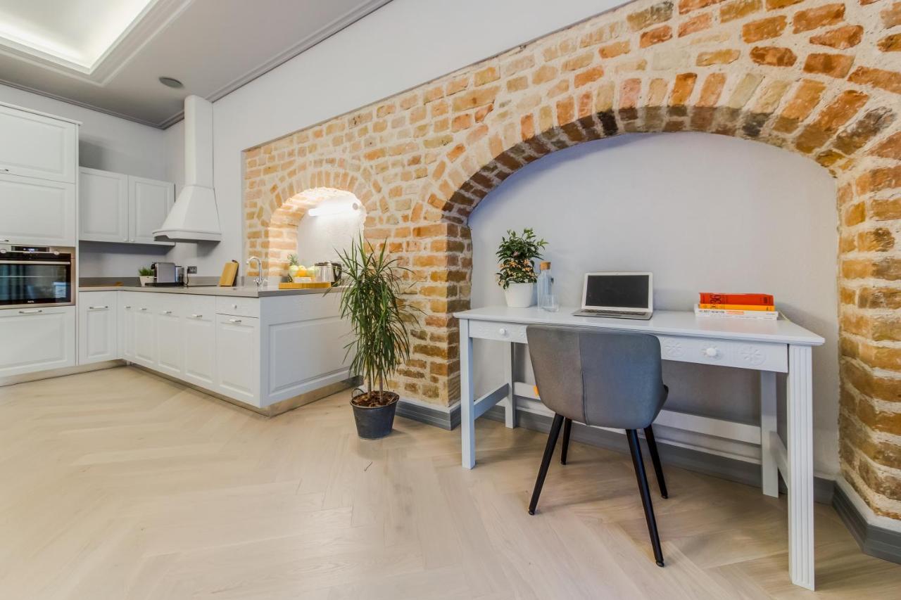 #Stayhere - Modern Luxury Apartments In The Heart Of Old Town VNO Esterno foto